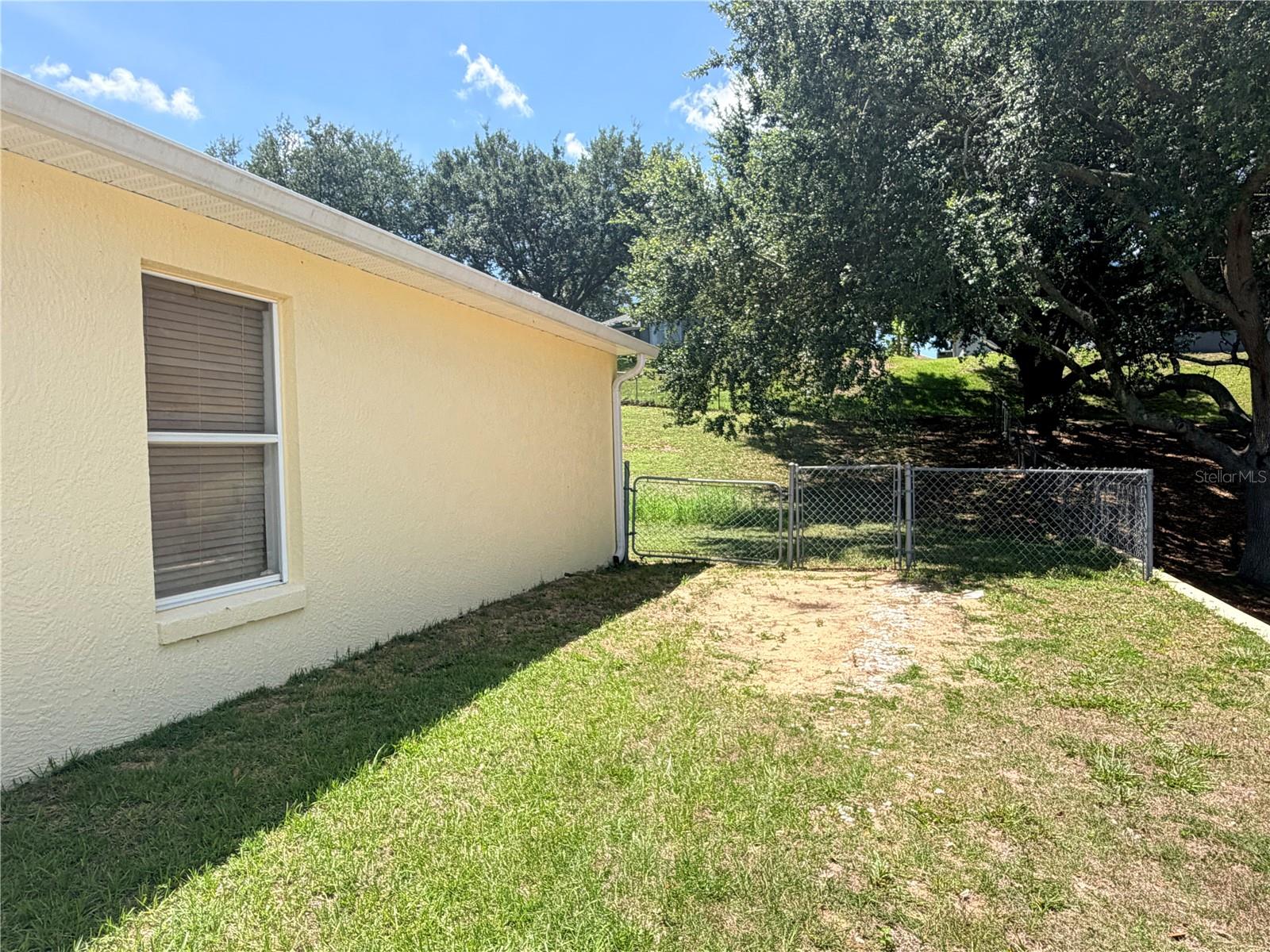 1011 SCENIC VIEW CIRCLE