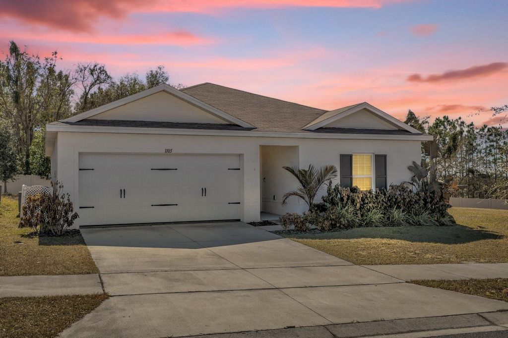 Photo of 1105 Catskill Drive, Haines City, FL 33844 (MLS # O6375233)