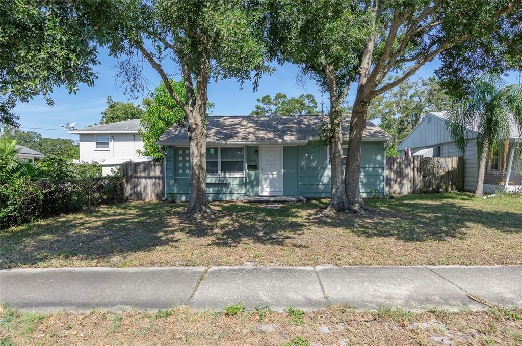 Photo of 5243 5th Avenue N, St Petersburg, FL 33710 (MLS # O6354048)