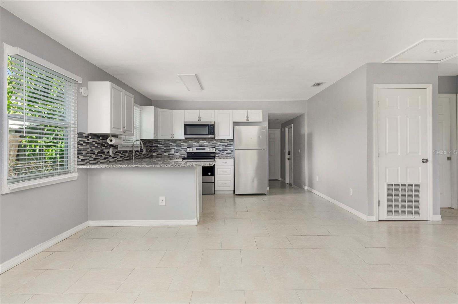 CRESTMONT - Residential