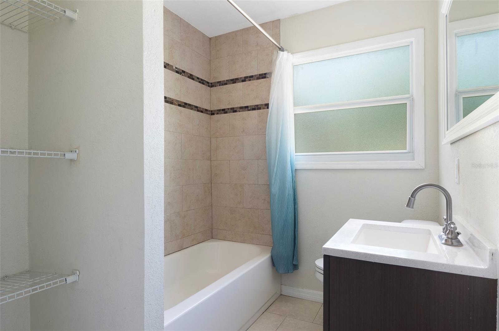 CRESTMONT - Residential
