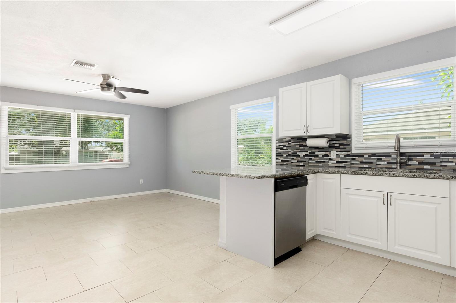 CRESTMONT - Residential