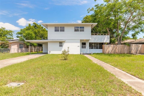 Photo of 1318 Killian Street, Daytona Beach, FL 32114 (MLS # V4951413)
