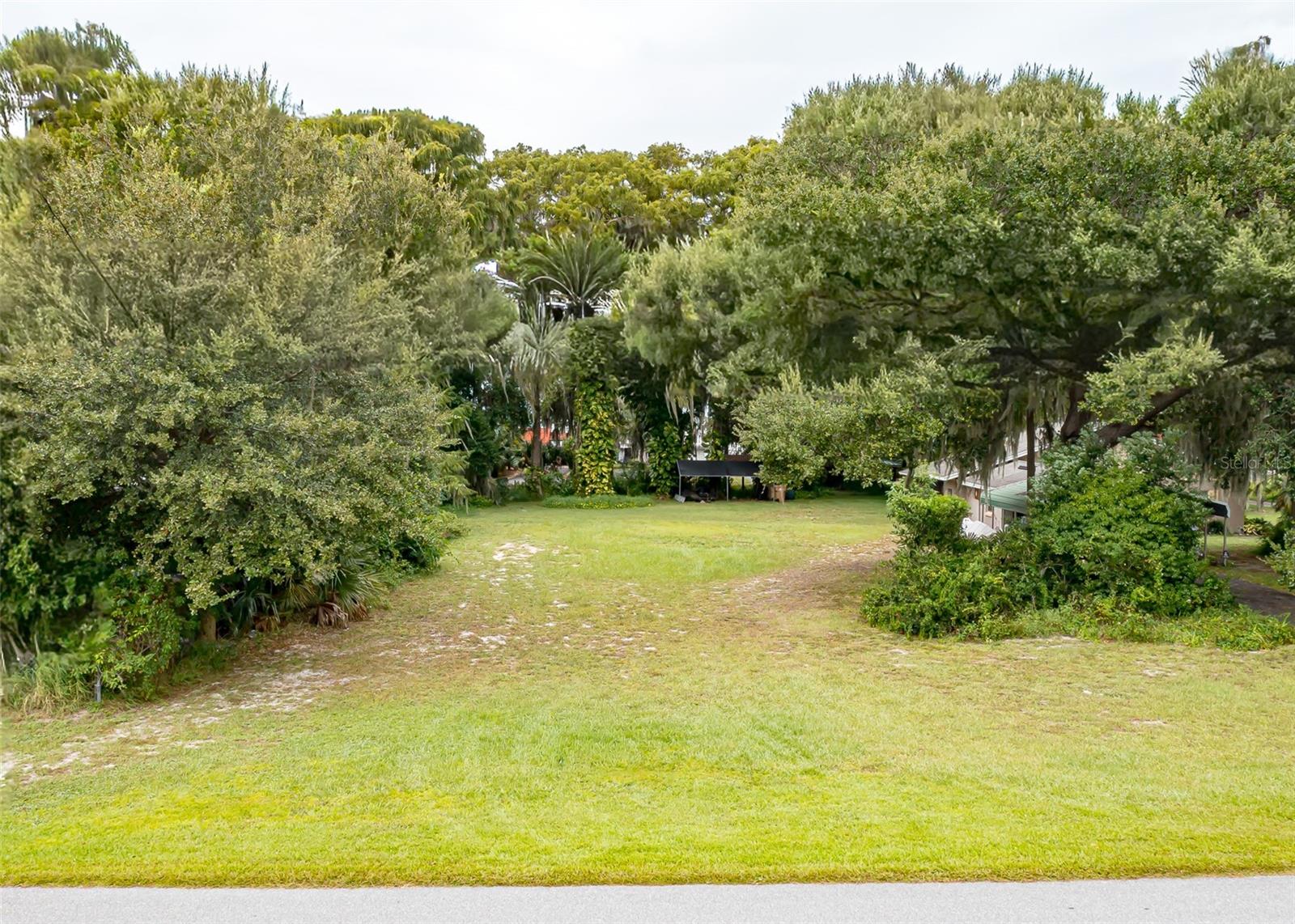 ACREAGE & UNREC - Land