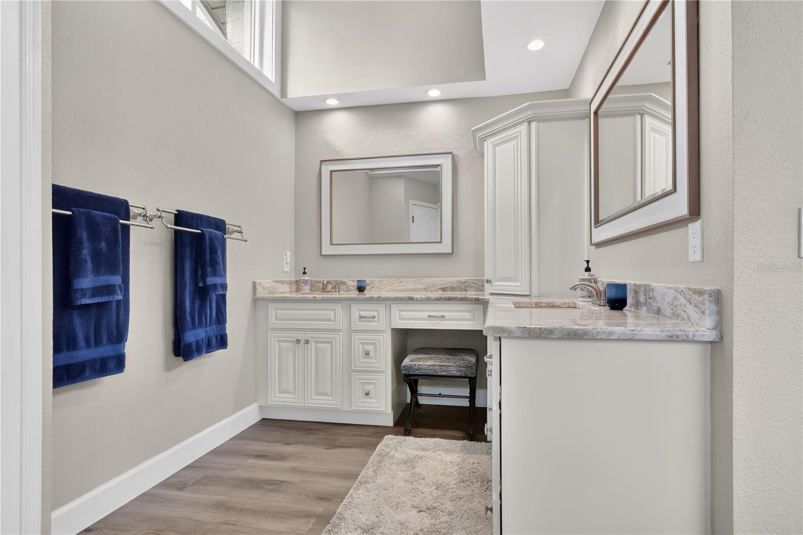 SILVER WOODS PH 03 - Residential