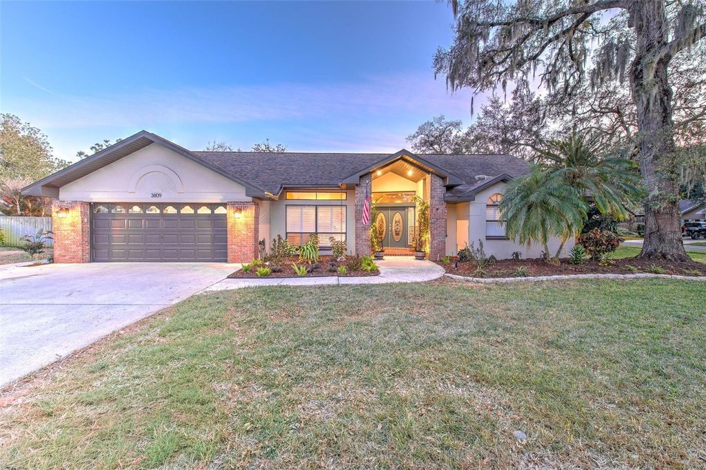 Photo of 3809 Buckingham Loop Drive, Valrico, FL 33594 (MLS # TB8478178)