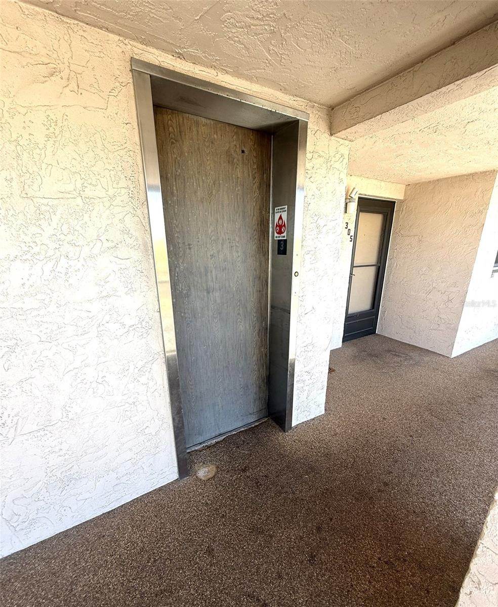 VILLA D ESTE SEC A - Residential