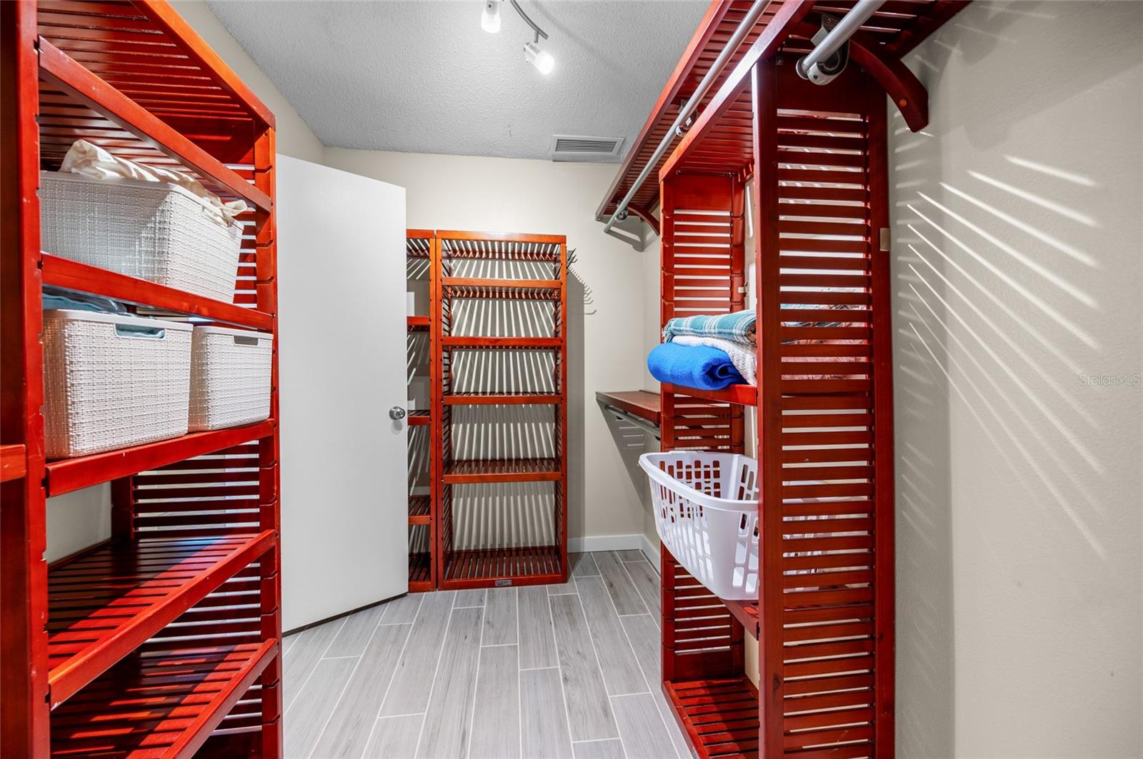 OXFORD MANOR 3RD ADD - Residential