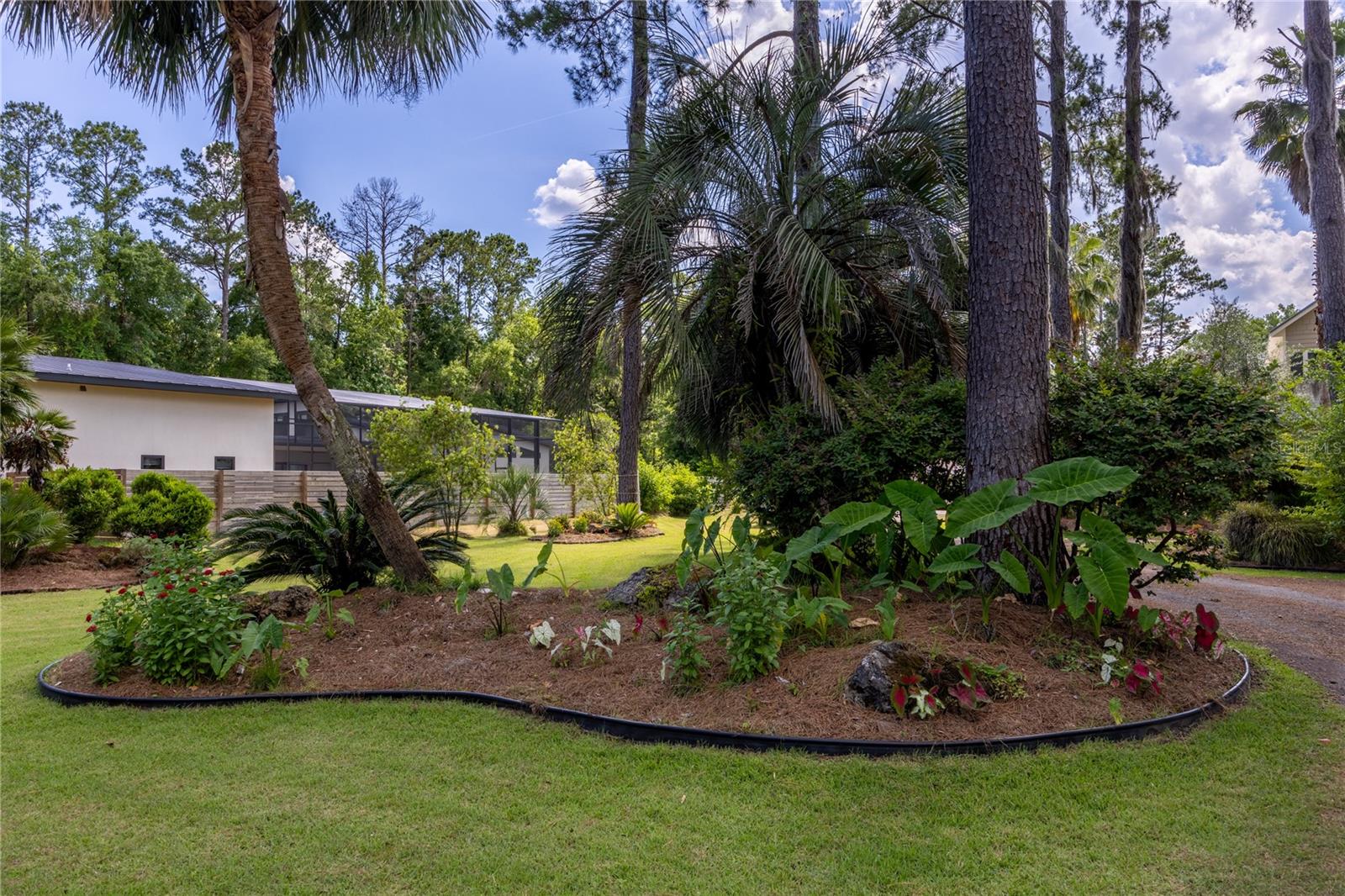 NO SUBDIVISION - Residential