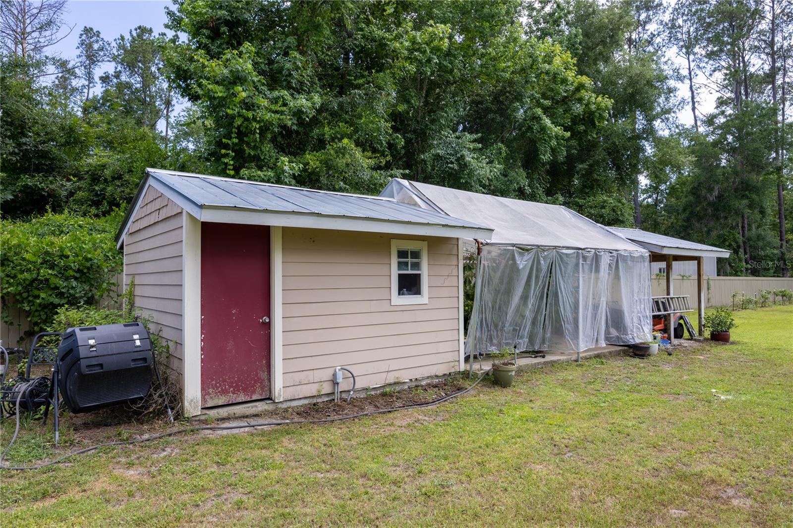 NO SUBDIVISION - Residential