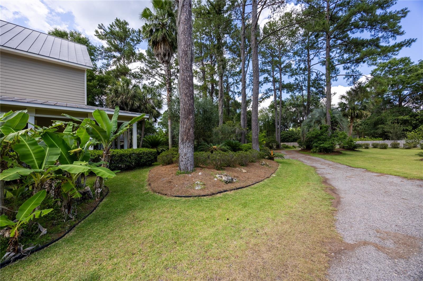 NO SUBDIVISION - Residential