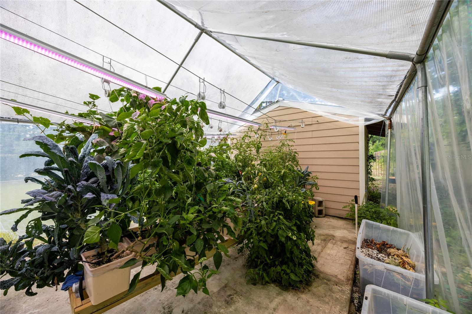 NO SUBDIVISION - Residential
