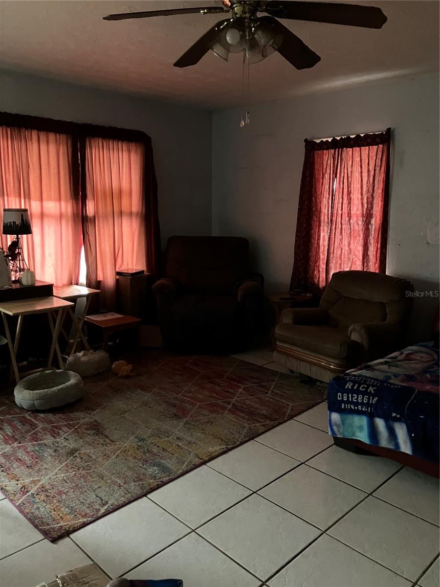 POINCIANA PARK - Residential