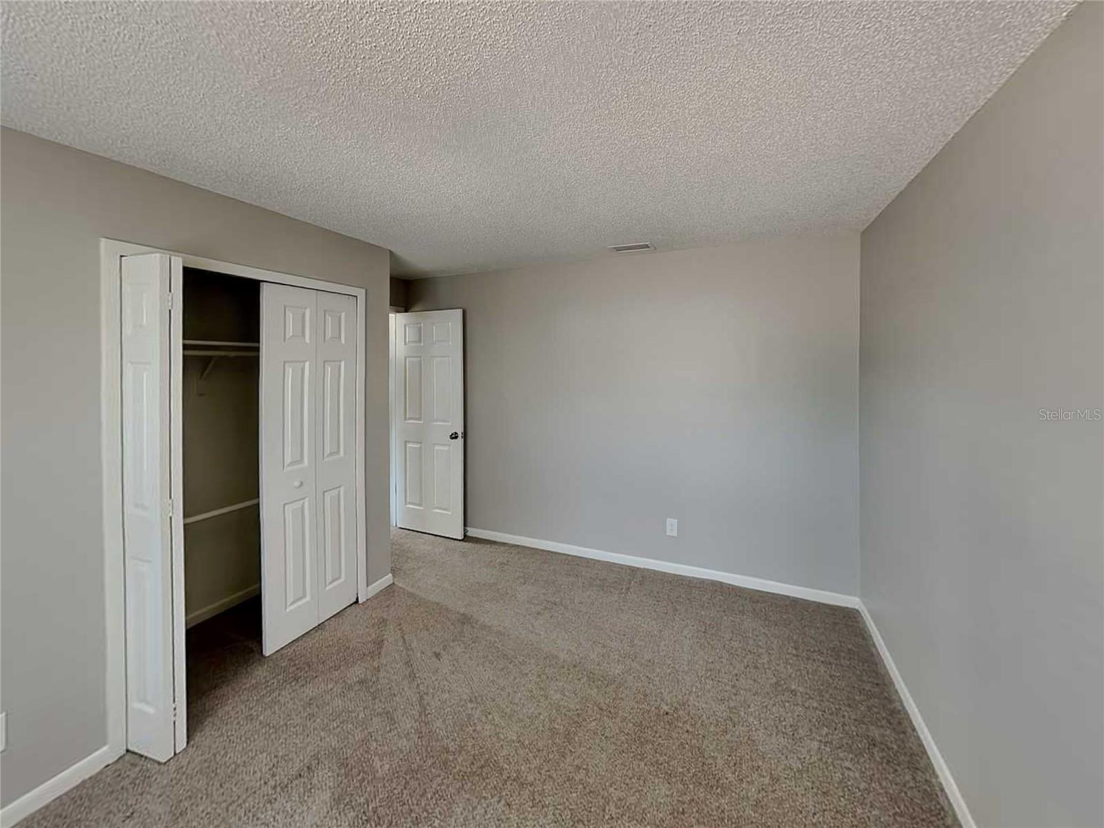 THE GROVES NORTH - Residential Lease