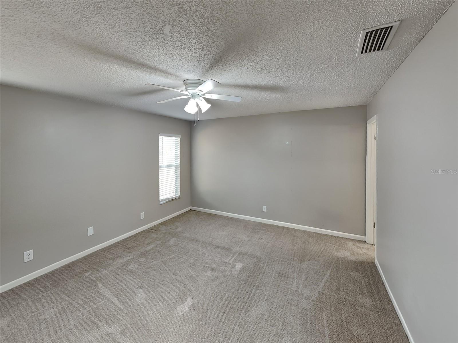 THE GROVES NORTH - Residential Lease