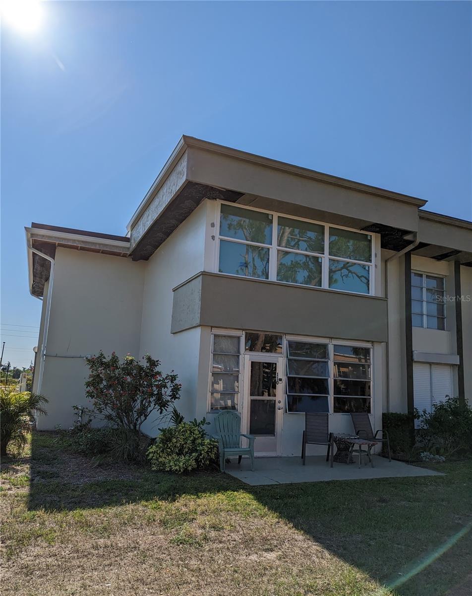 ESSEX HOUSE - Residential