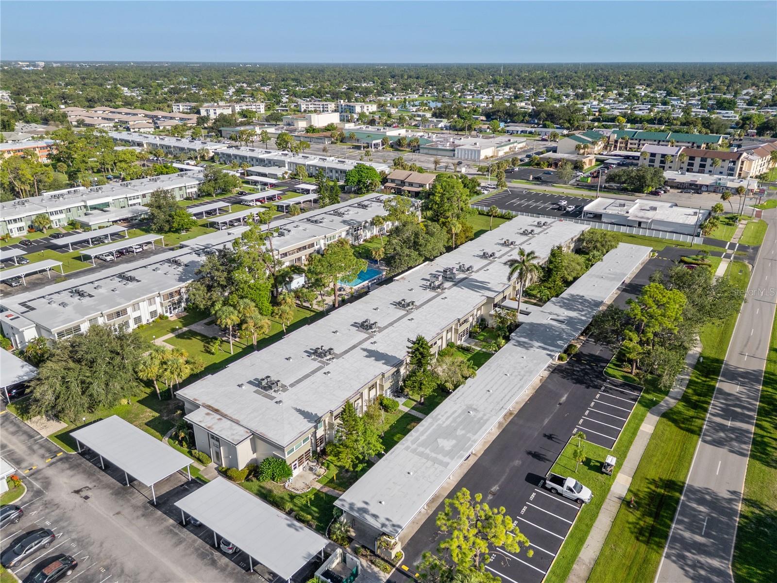 ESSEX HOUSE - Residential