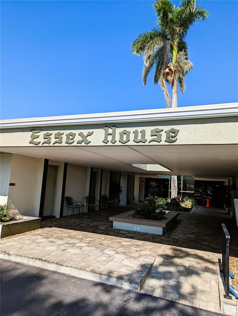 ESSEX HOUSE - Residential