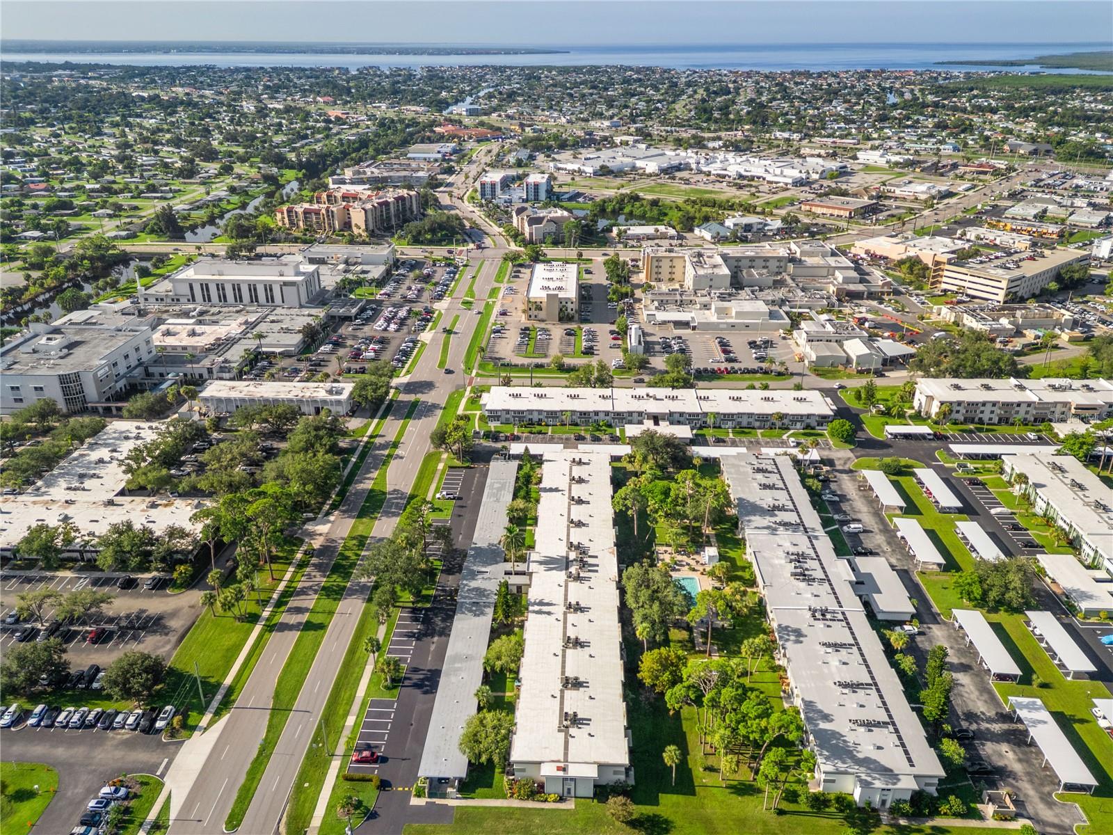 ESSEX HOUSE - Residential