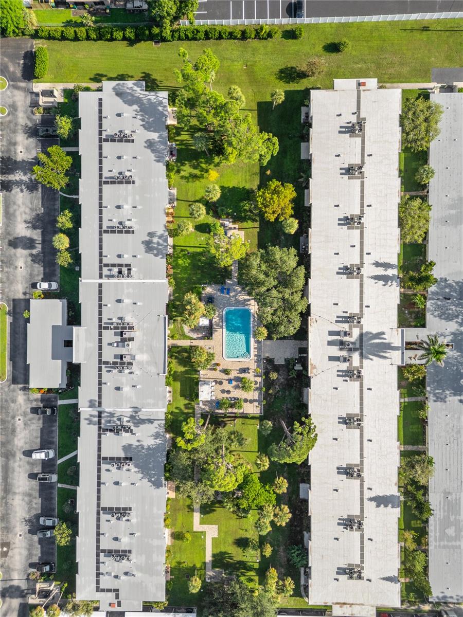 ESSEX HOUSE - Residential