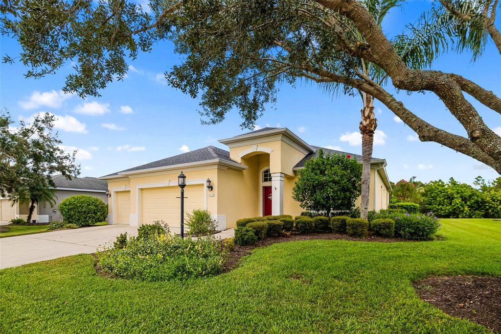 Photo of 16422 Rivers Reach Boulevard, Parrish, FL 34219 (MLS # A4668859)
