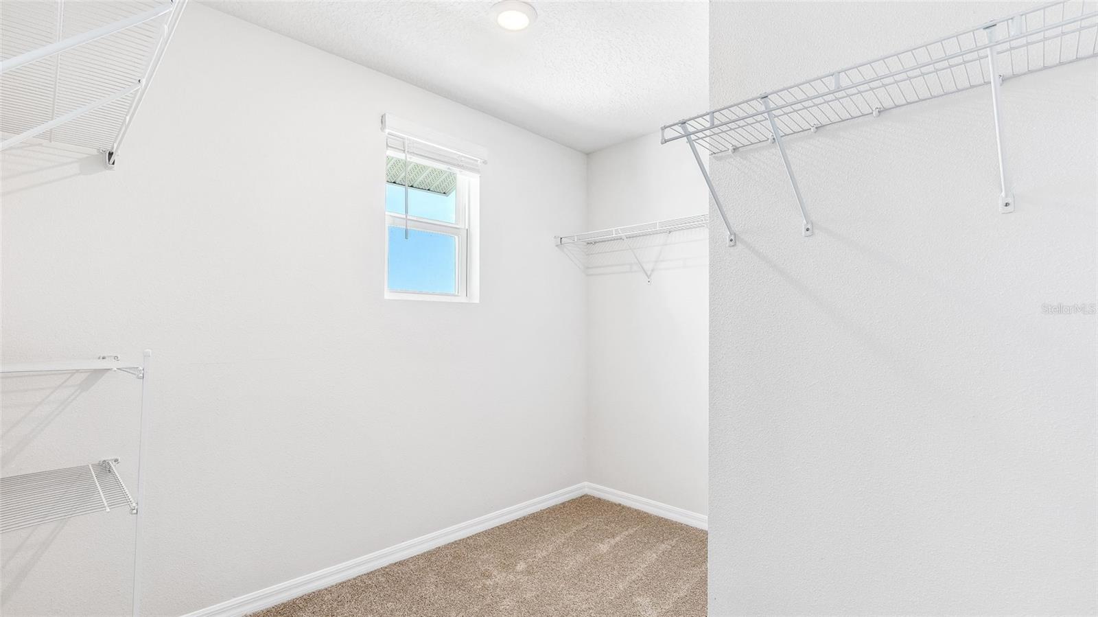 OAKFIELD TRAILS - Residential