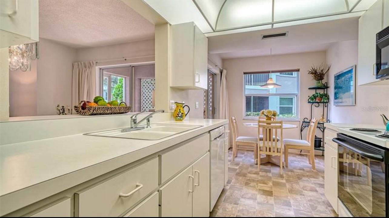 SHEFFIELD GREENE - Residential