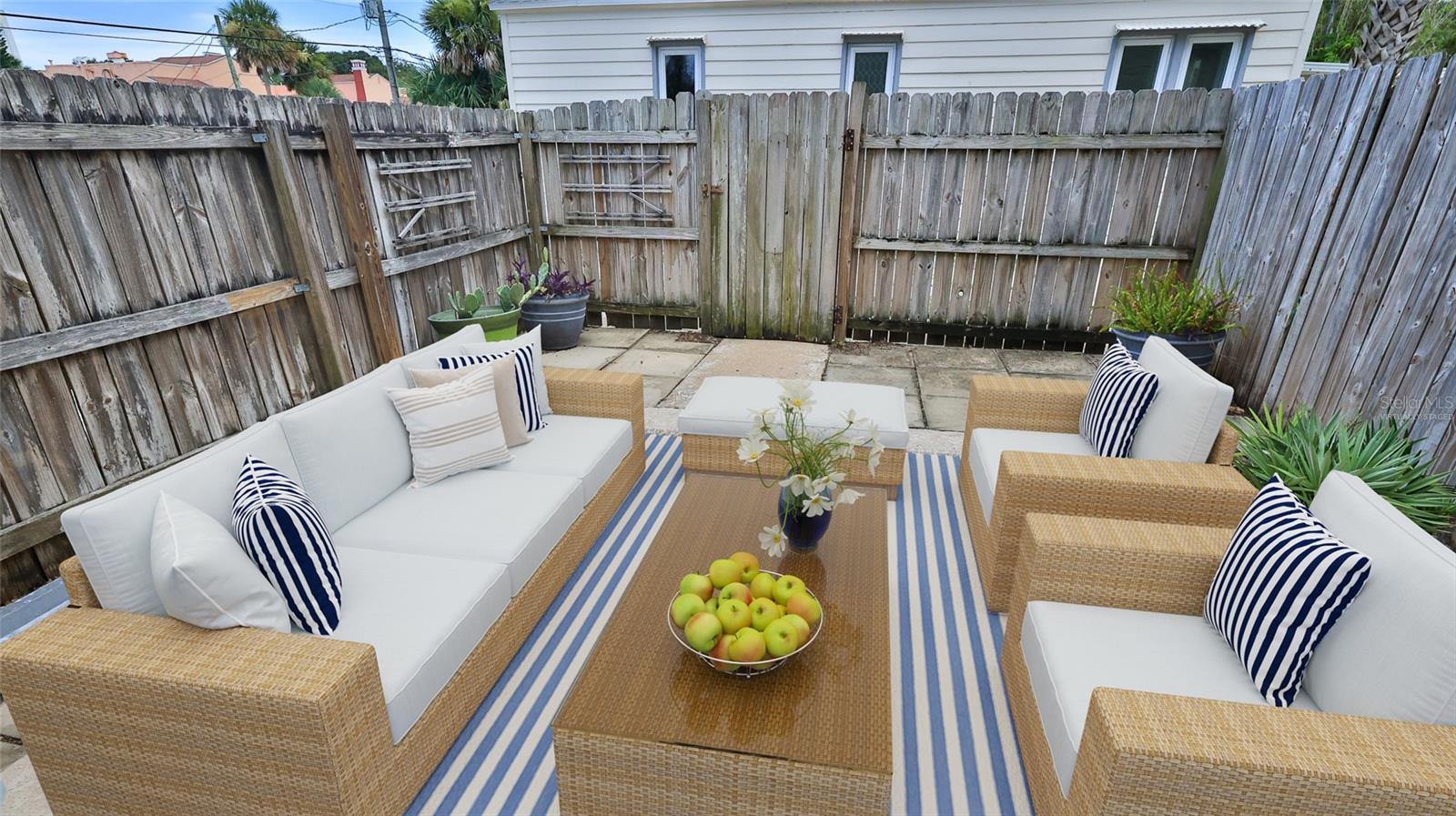 TOWNHOMES AT OLEANDER CONDO - Residential