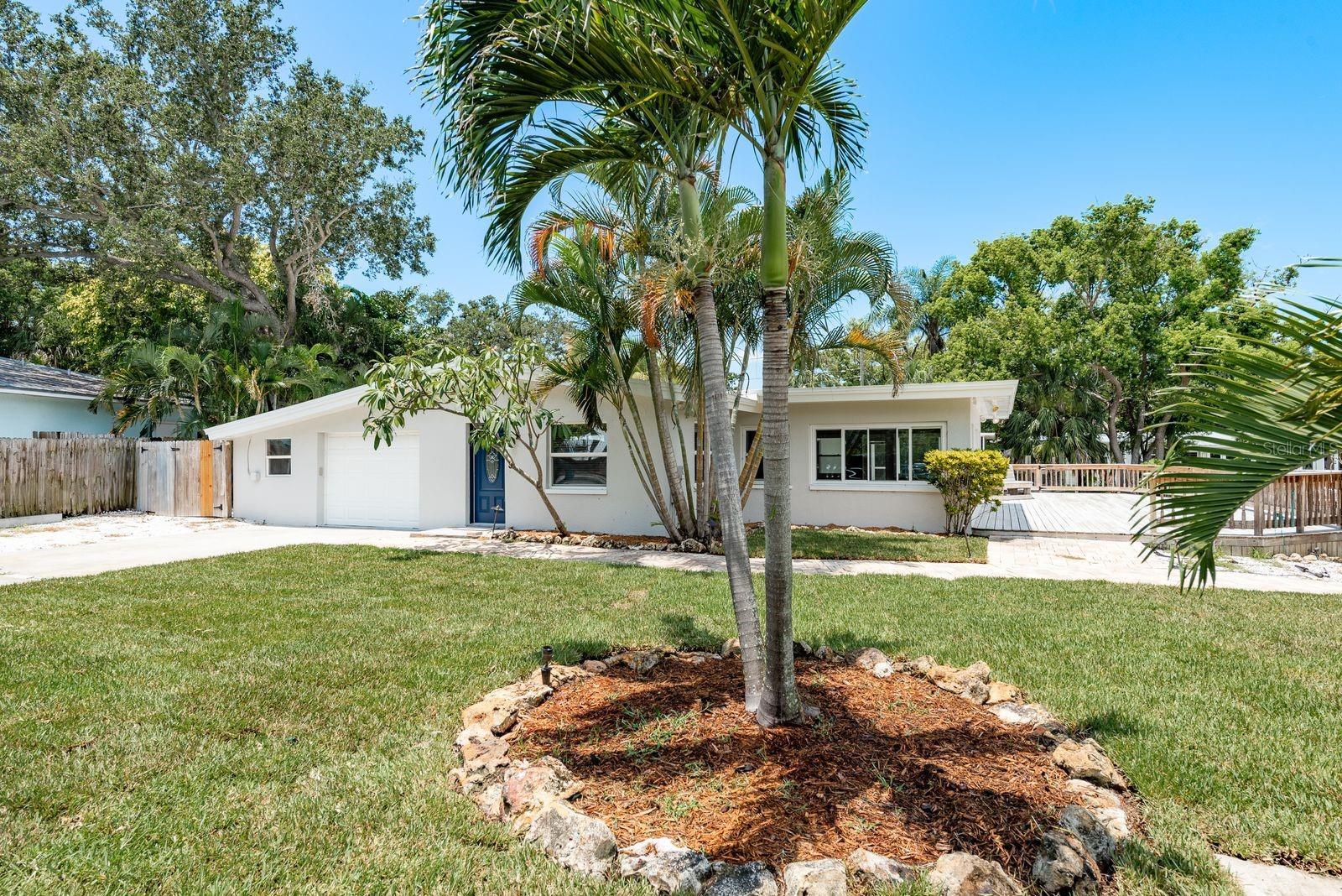 12 BAYOU LANE