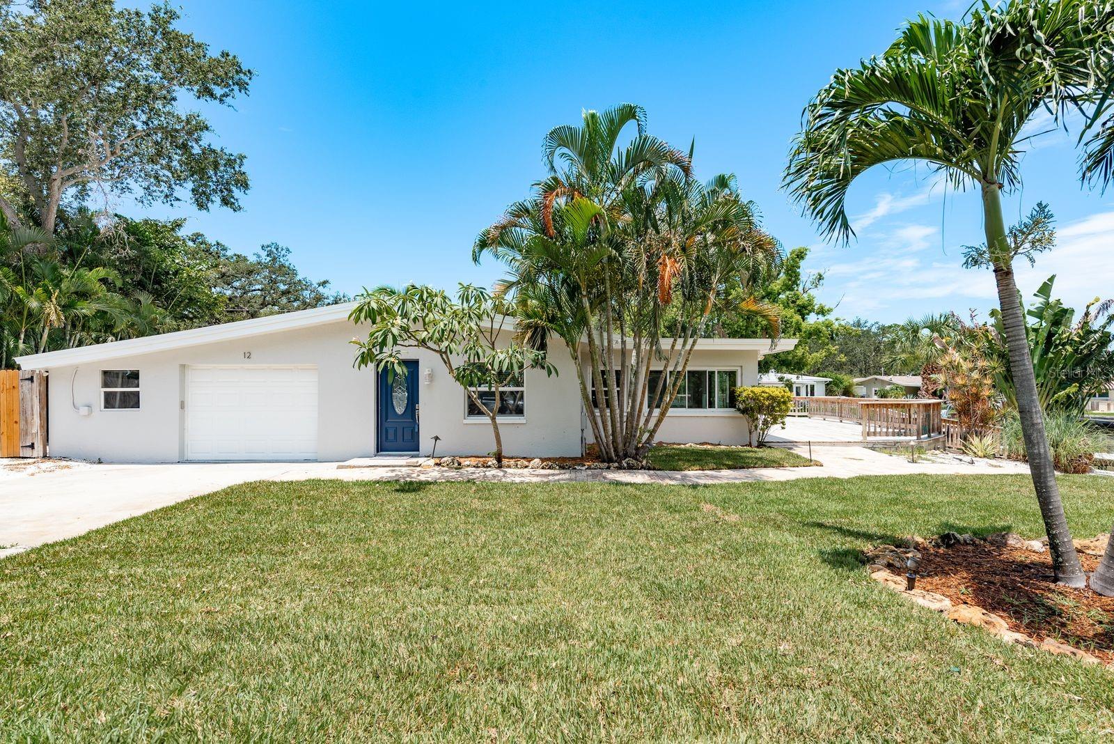 12 BAYOU LANE