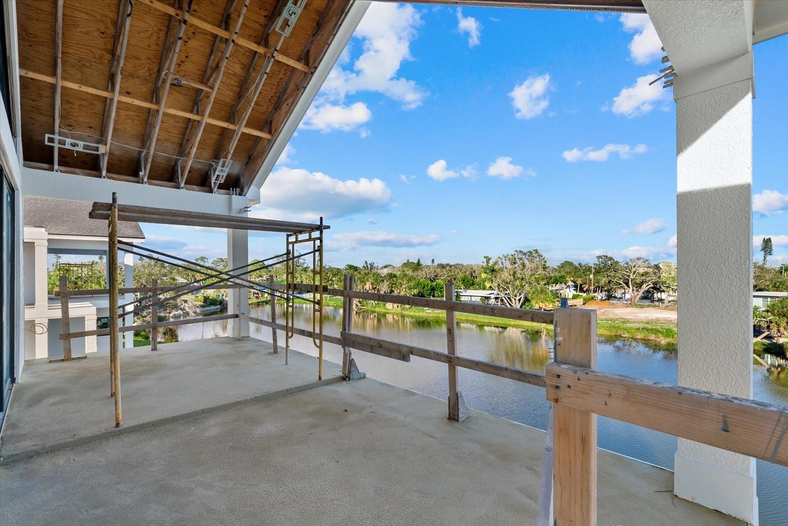 CORONAS PARK - Residential