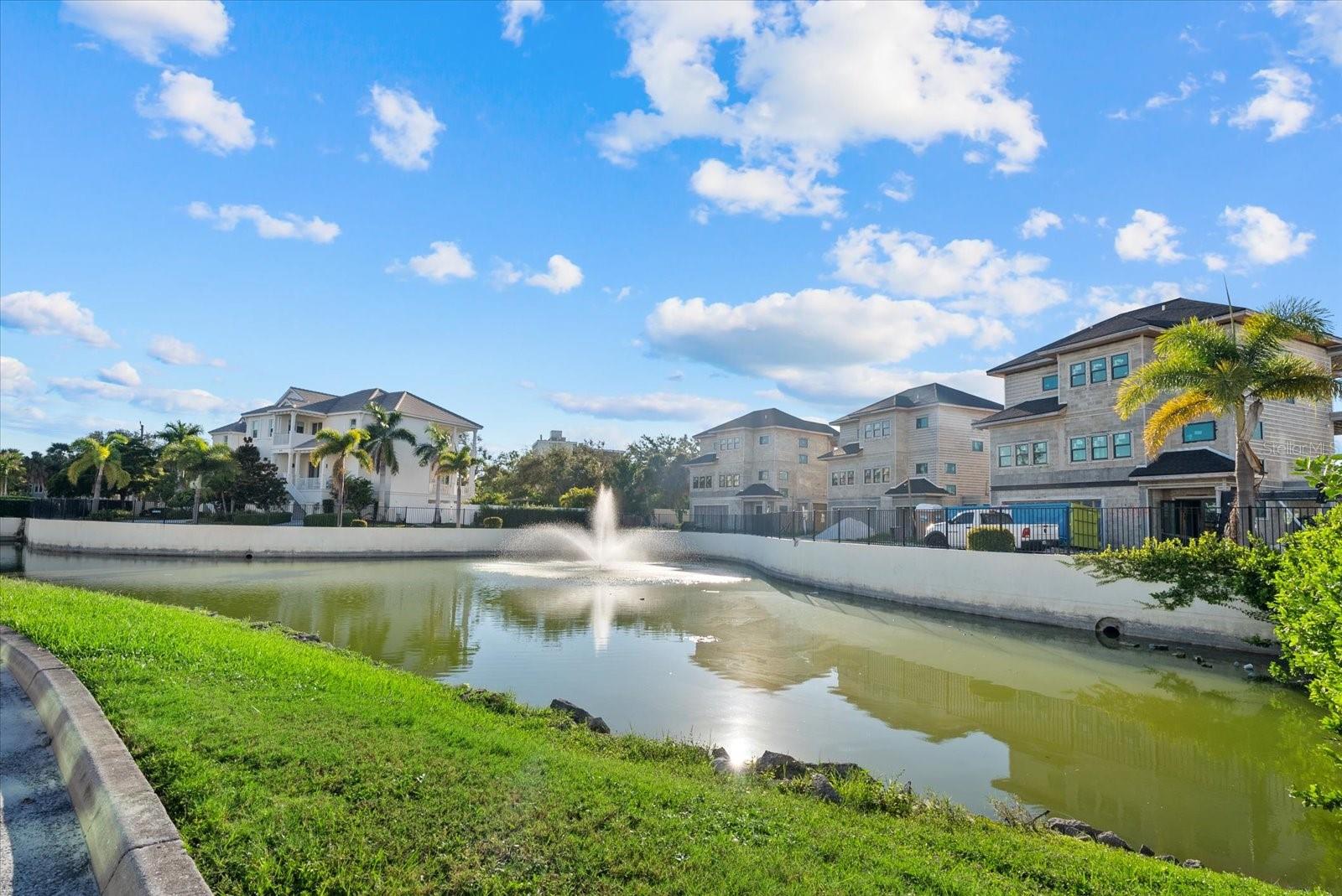 CORONAS PARK - Residential