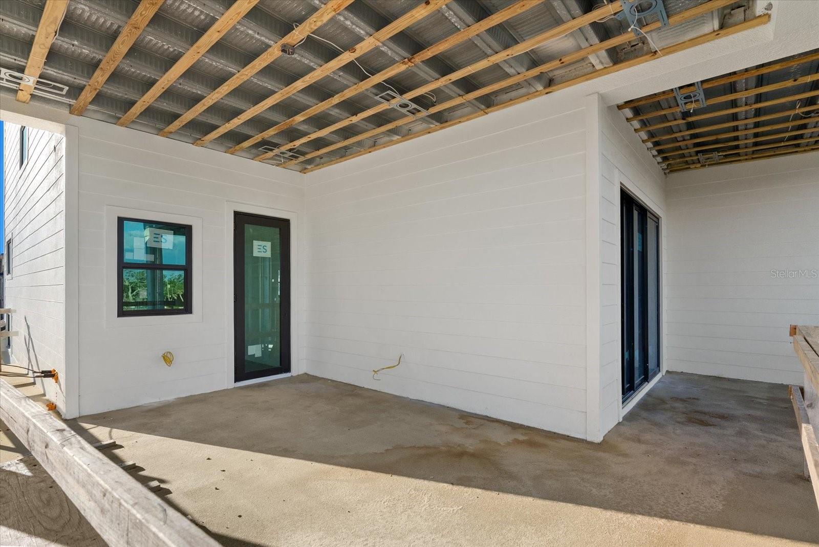 CORONAS PARK - Residential