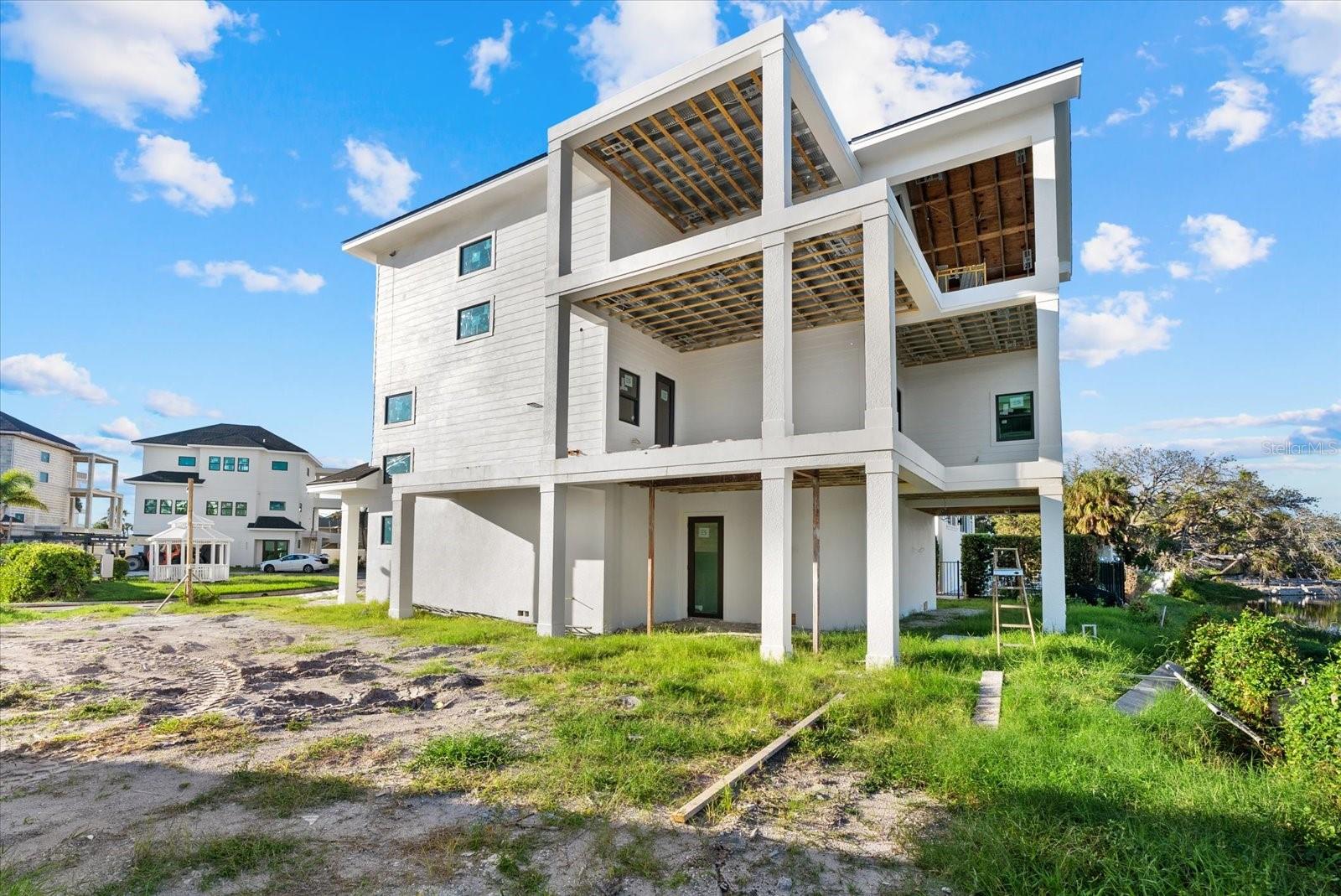 CORONAS PARK - Residential