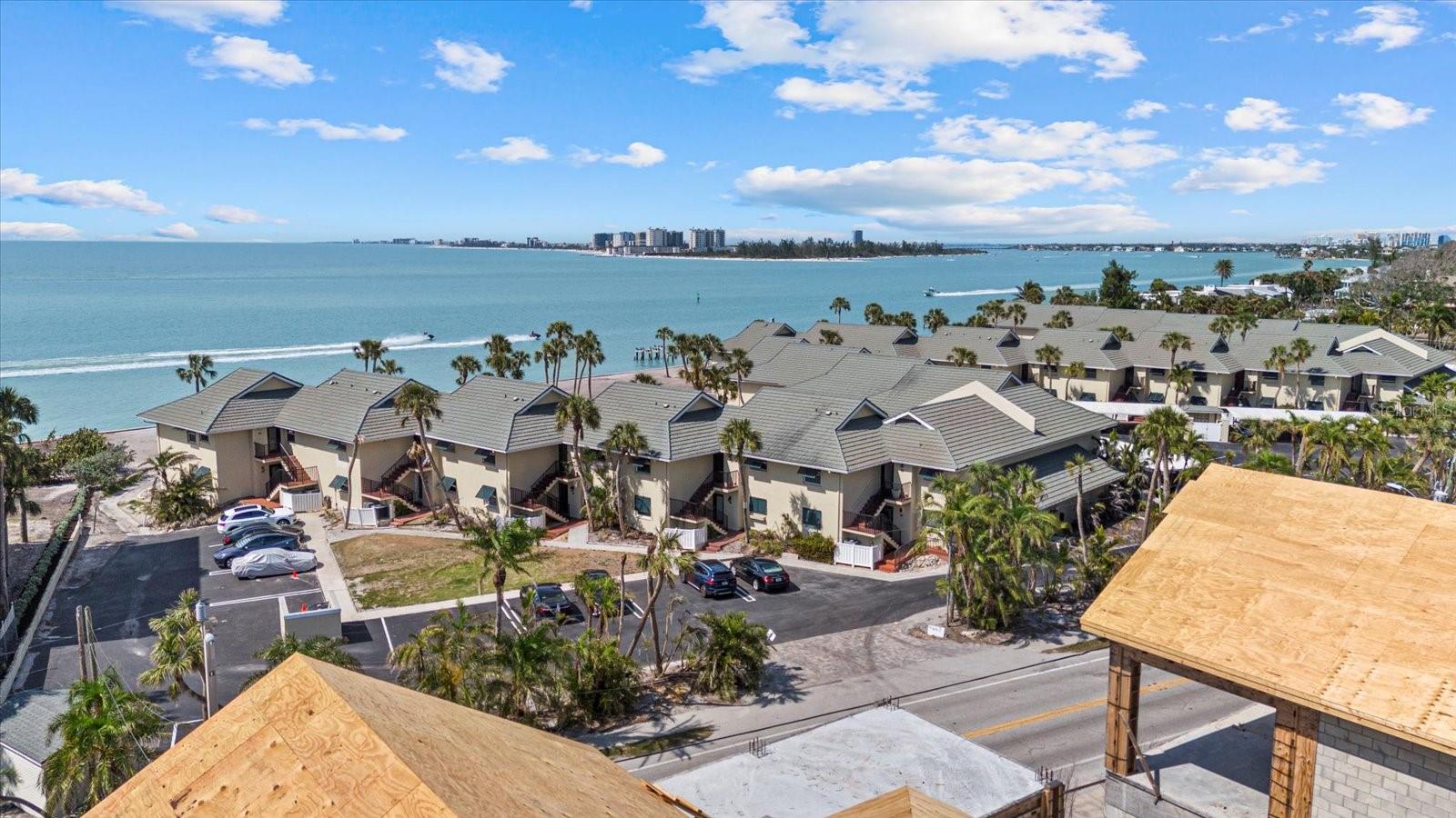 CORONAS PARK - Residential