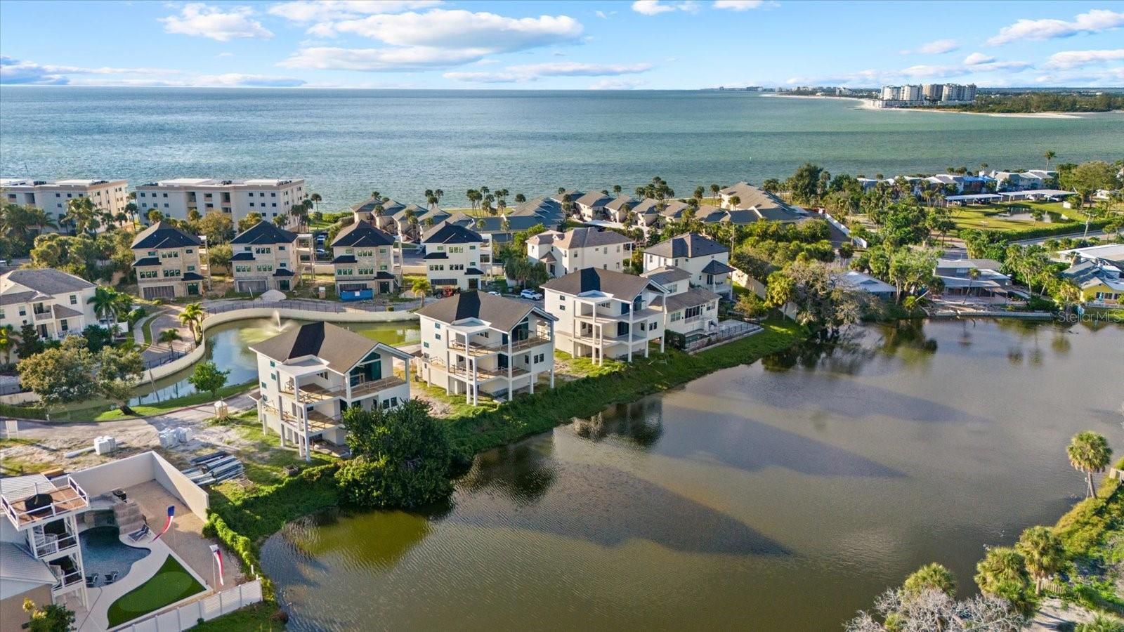 CORONAS PARK - Residential