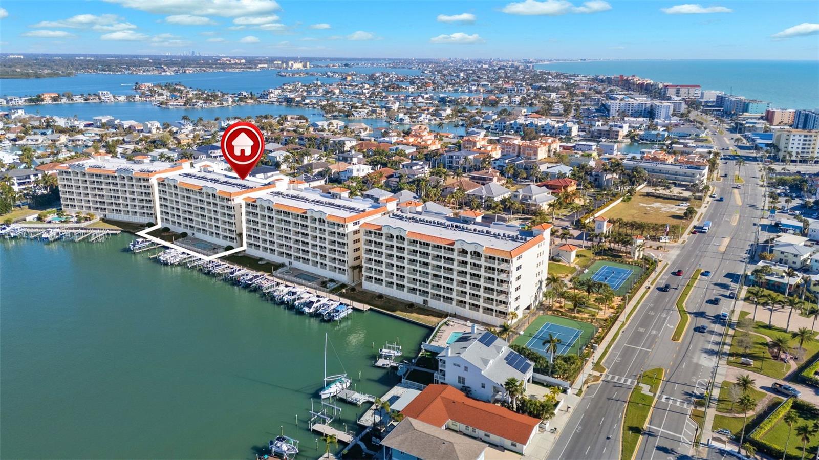 LAS BRISAS CONDO - Residential