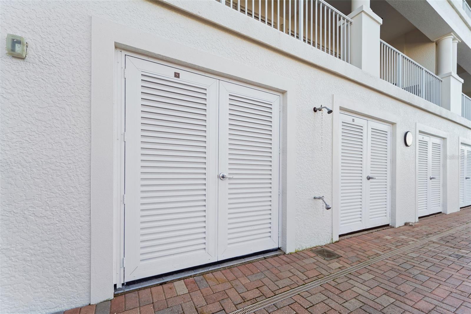 LAS BRISAS CONDO - Residential