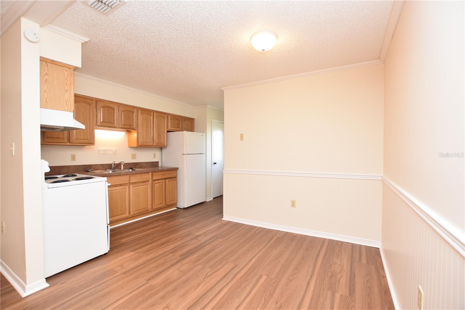 CRYSTAL HILLS SUB - Residential Lease