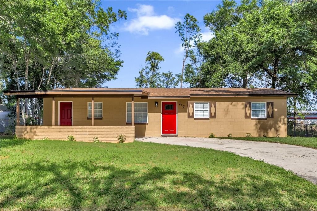 Photo of 313 Salina Drive, Altamonte Springs, FL 32701 (MLS # O6401493)