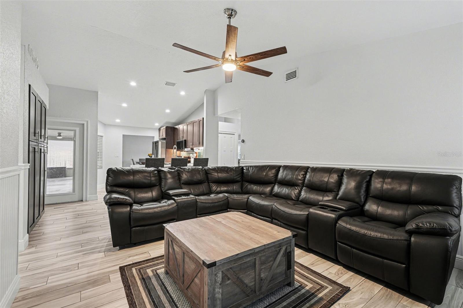 5070 CURTIS BOULEVARD