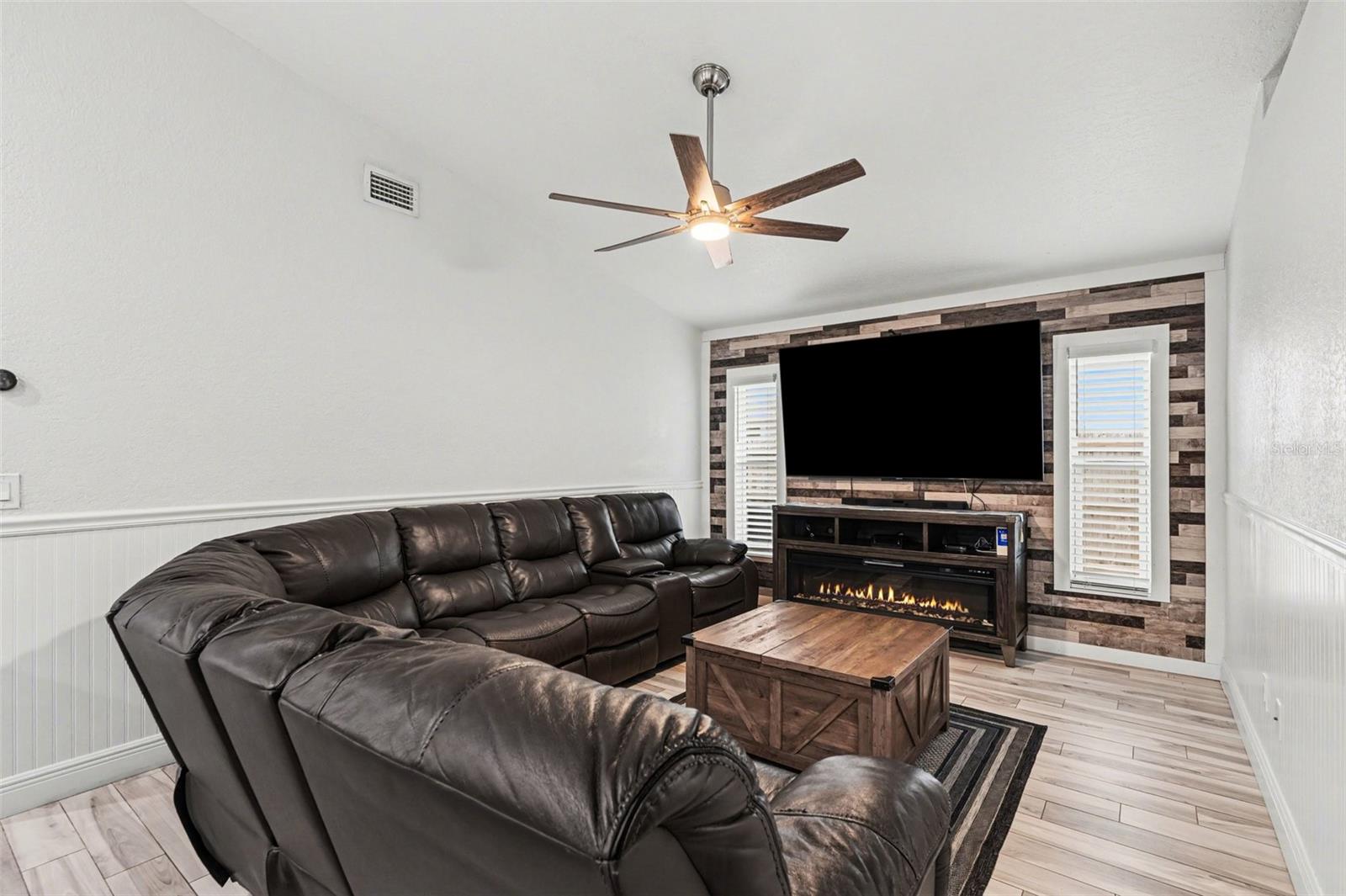 5070 CURTIS BOULEVARD