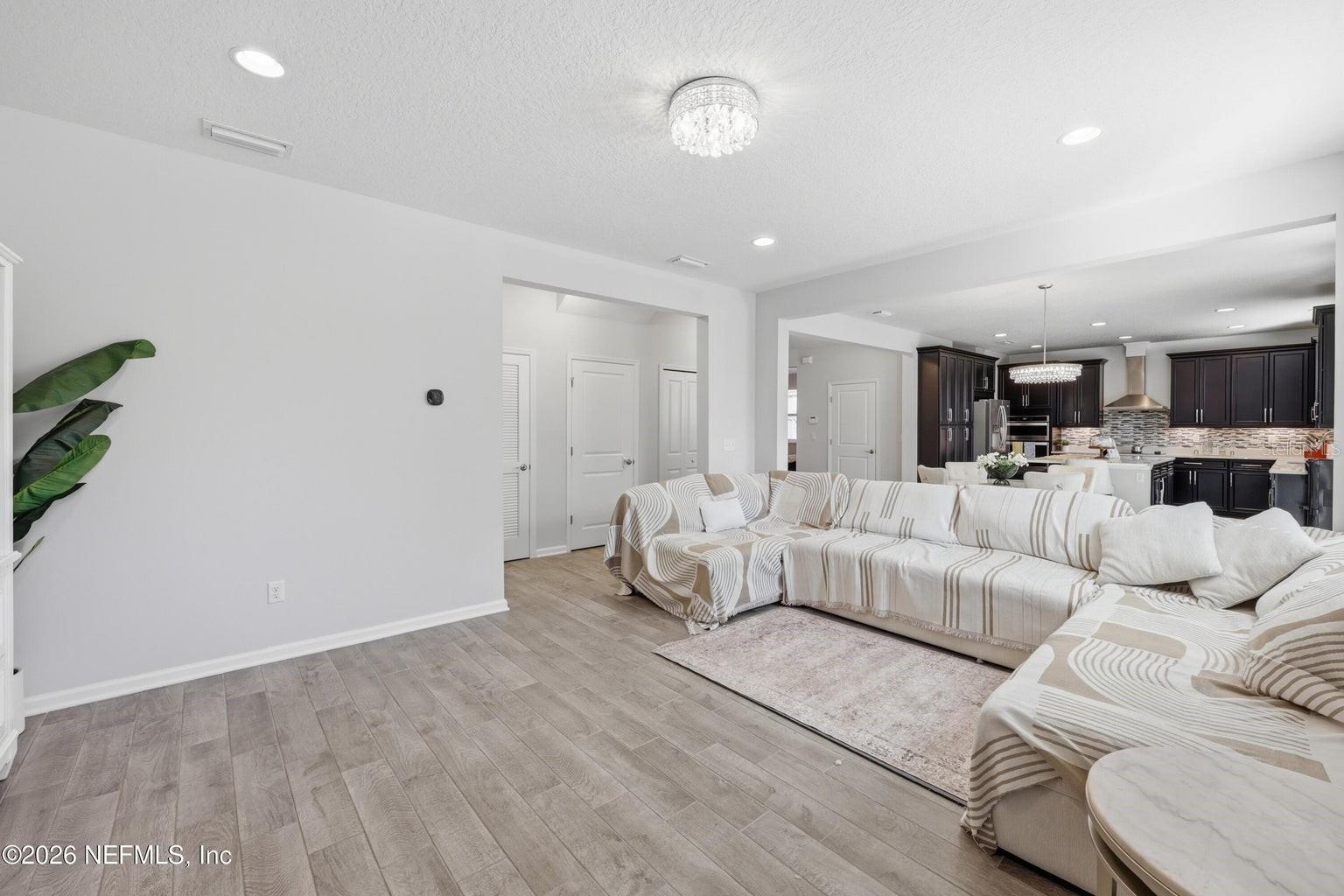 BARTRAM PARK PRESERVE - Residential