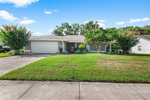 Photo of 707 Powder Horn Row, Lakeland, FL 33809 (MLS # L4955664)