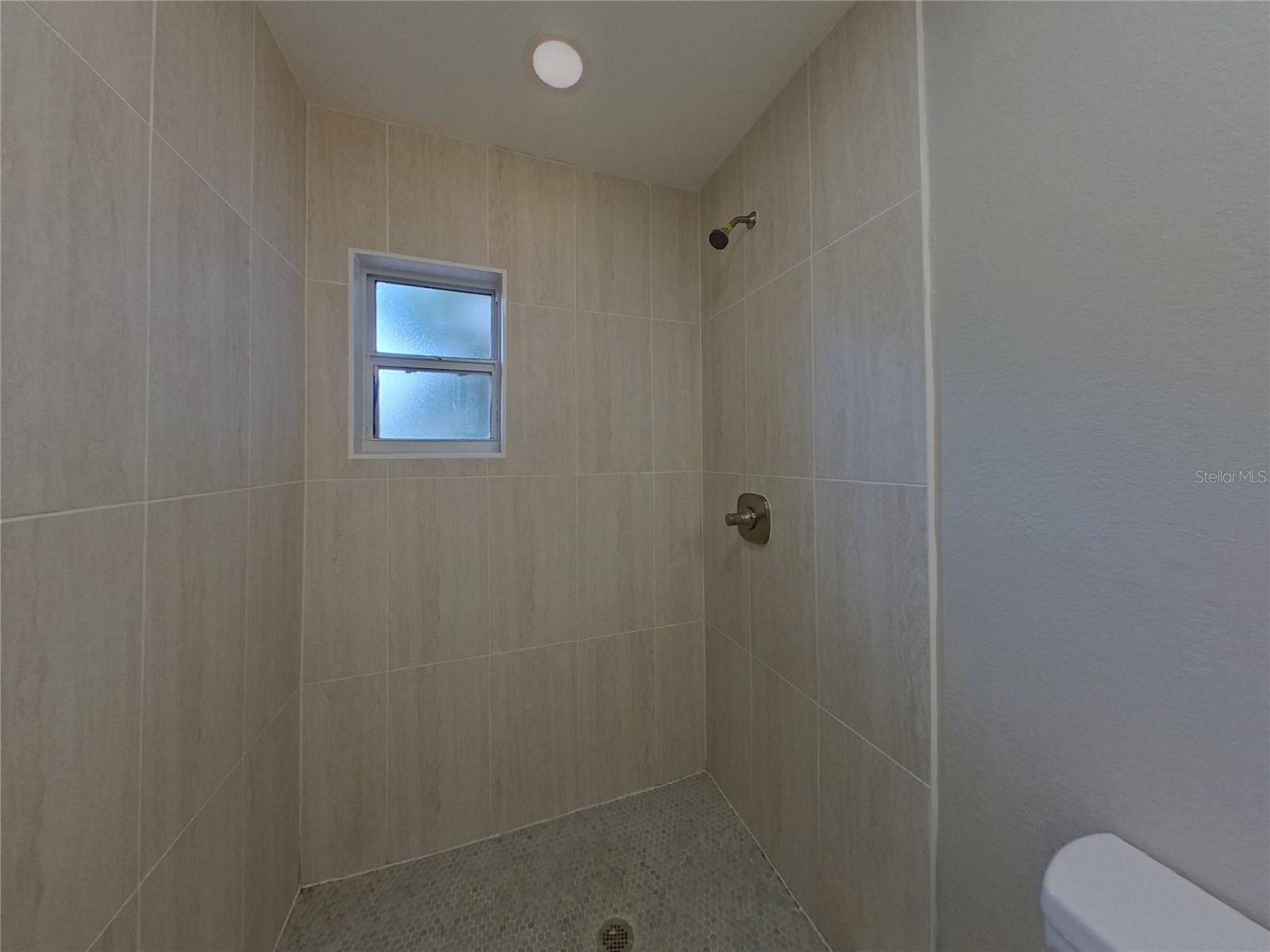 NORTHDALE SEC B UNIT I - Residential Lease