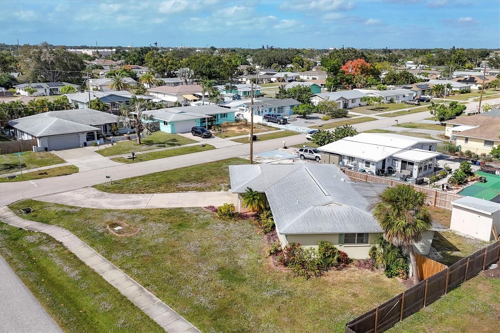 VENICE GARDENS - Residential