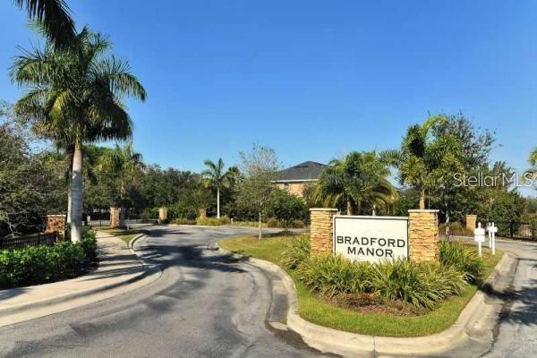 BRADFORD MANOR TWNHMS - Residential