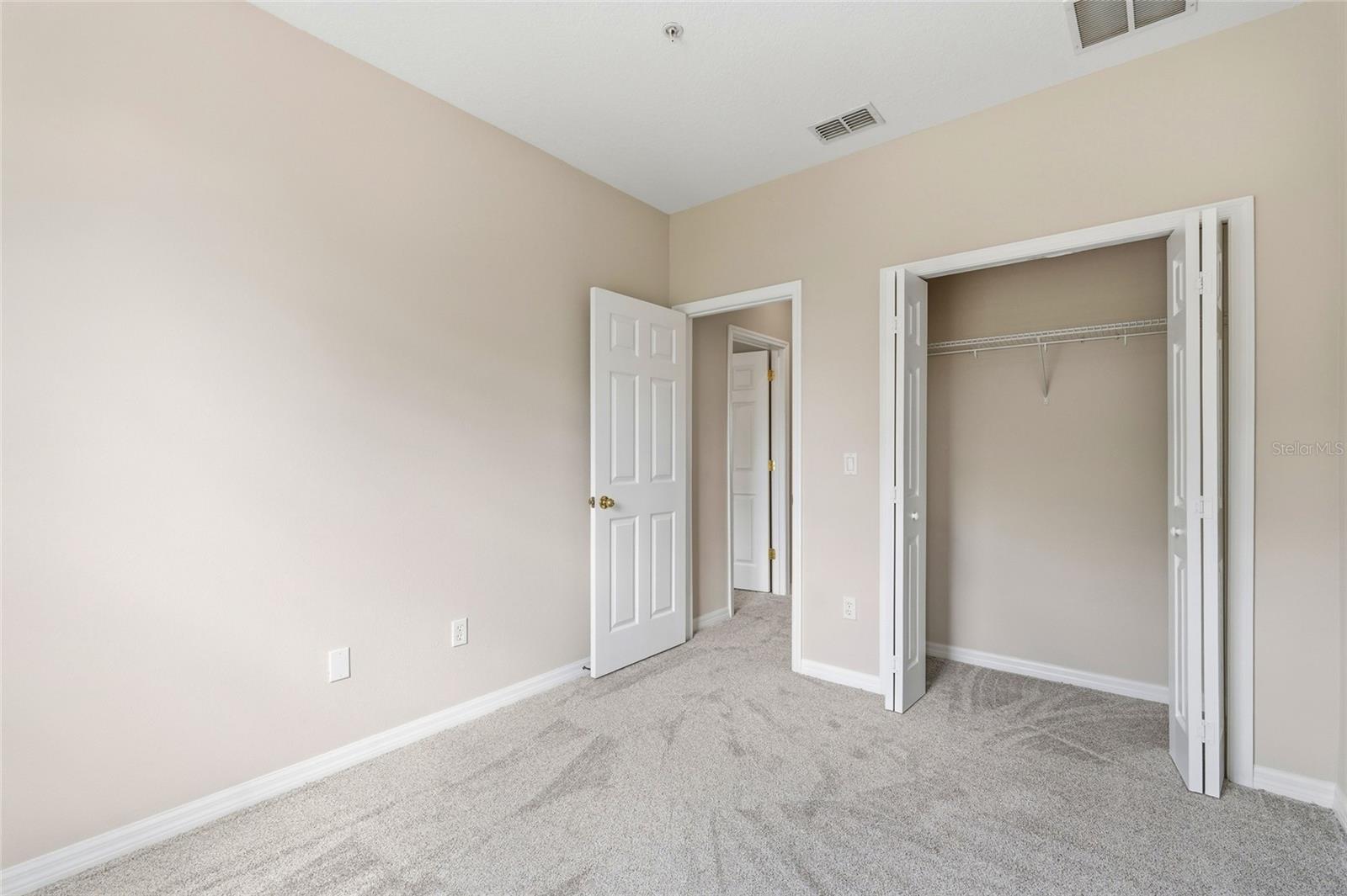 BRADFORD MANOR TWNHMS - Residential