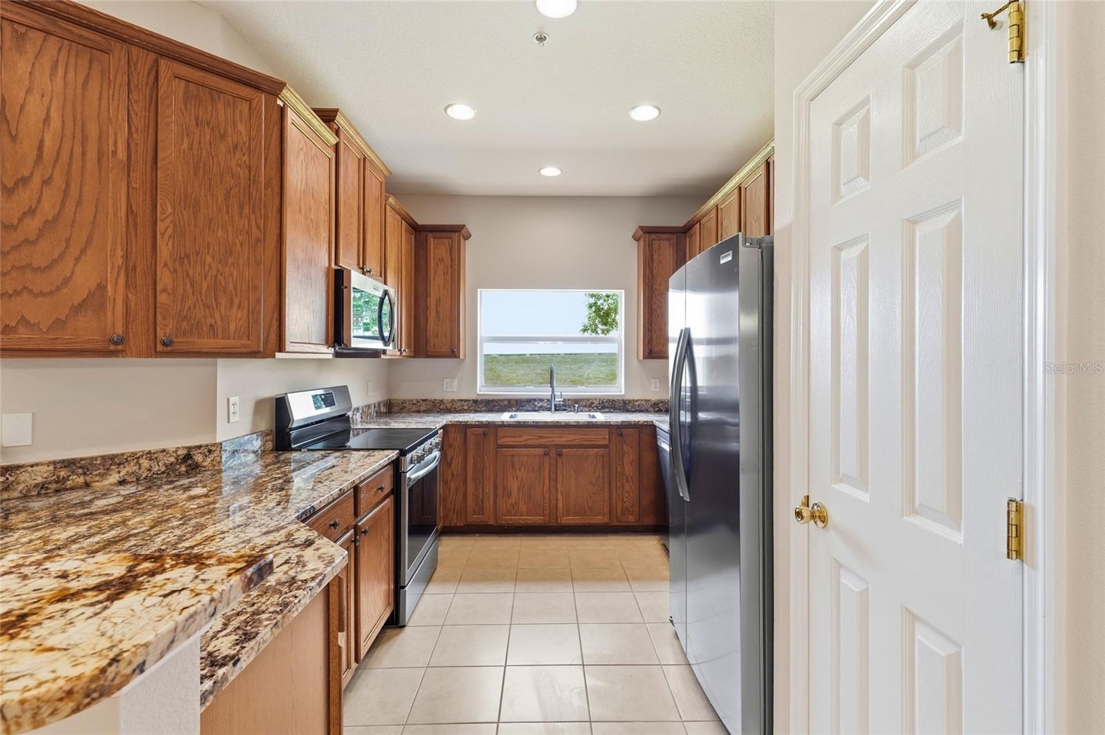 BRADFORD MANOR TWNHMS - Residential