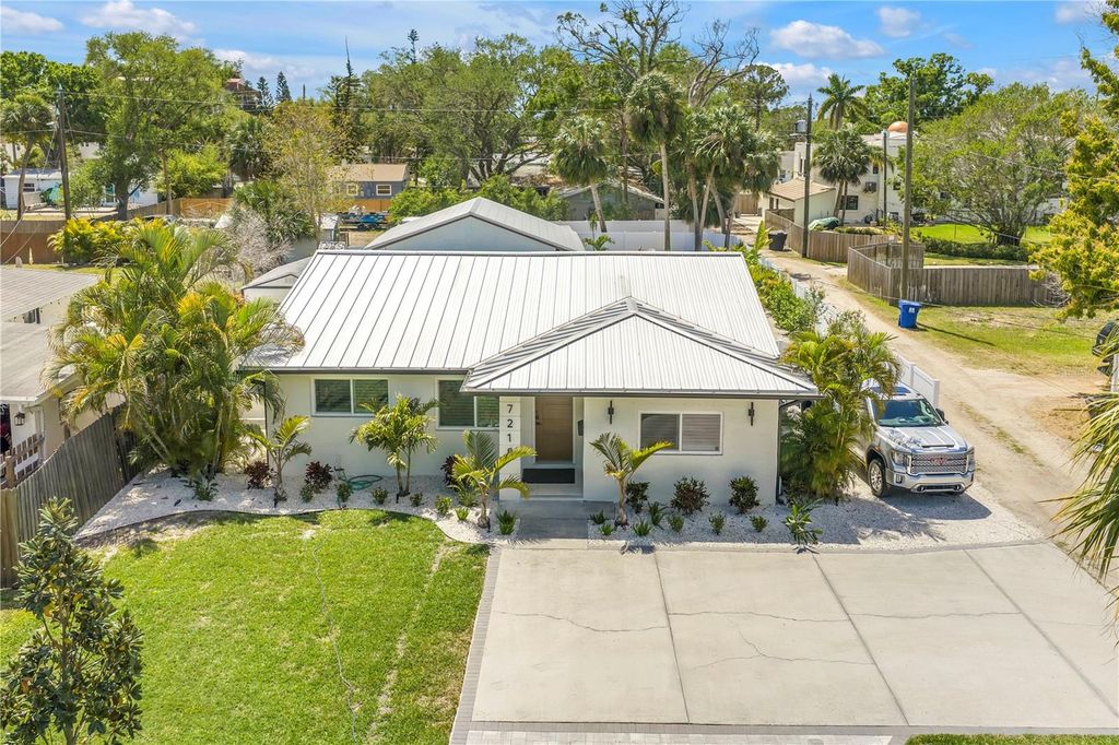 Photo of 7218 Park Street S, St Petersburg, FL 33707 (MLS # TB8497763)